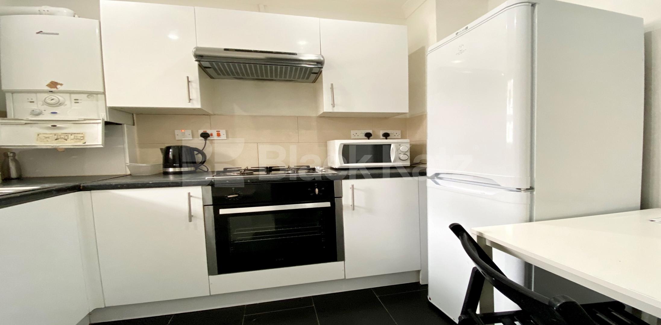 Recently refurbished and superbly located Rockingham street, Borough